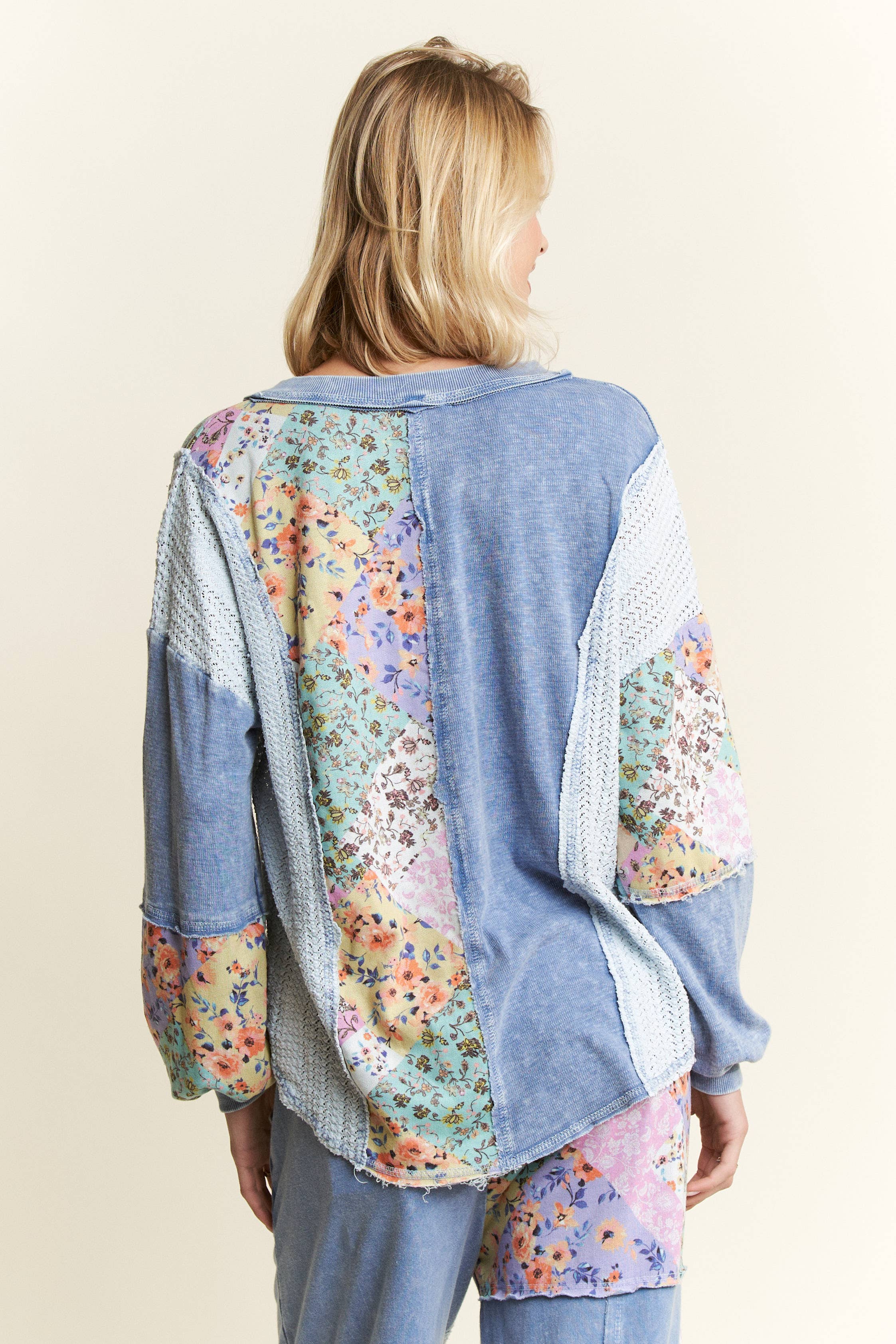 J.Her – Engroshandel Strikket top - Dame – Mineralvasket blomsterbølge-strikket jacquard boho-top HT6039P115