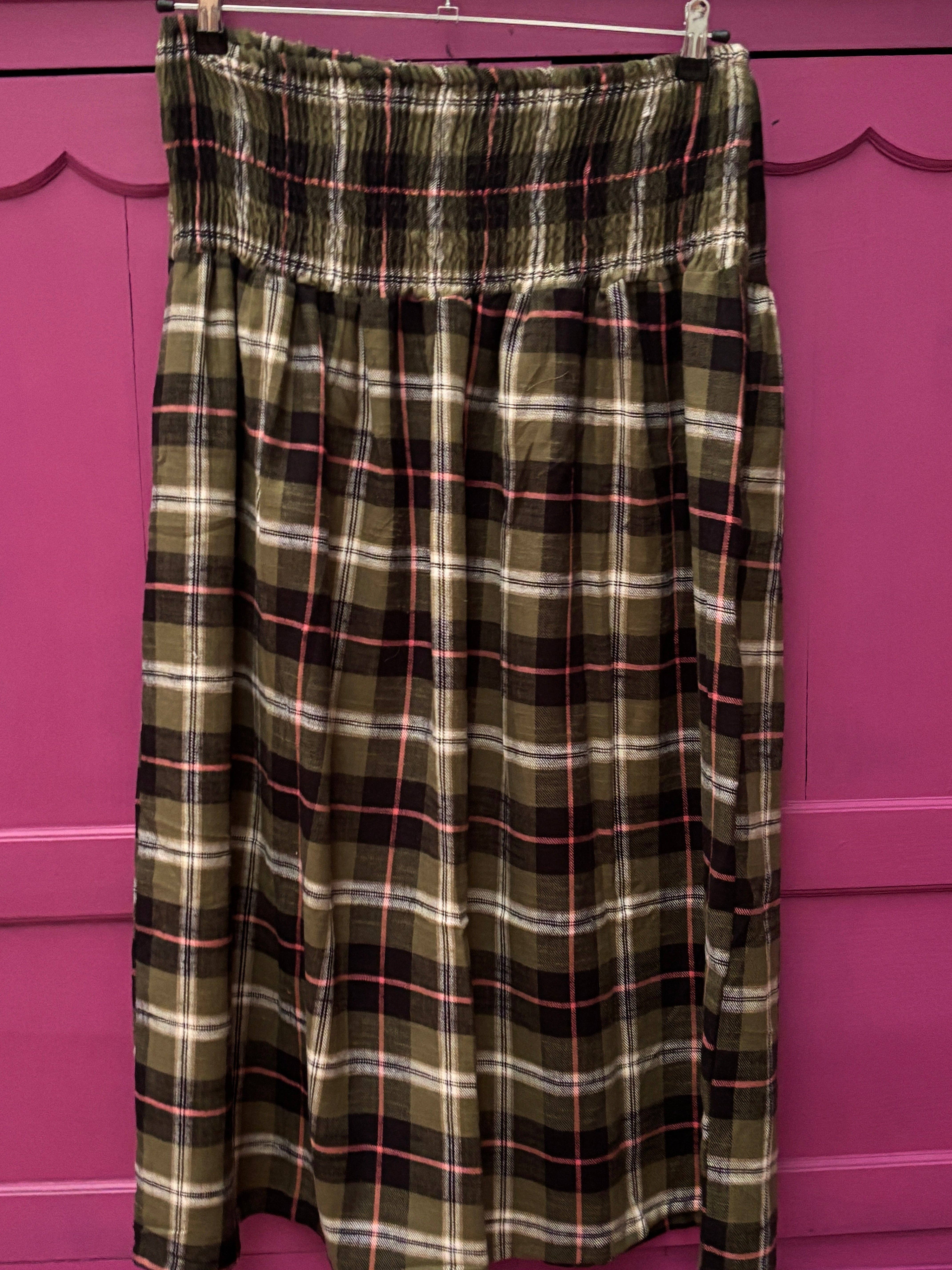 ToutVintage - Wholesale Skirt - Women's - Set of 2 Blockprint maxi skirt green pink3