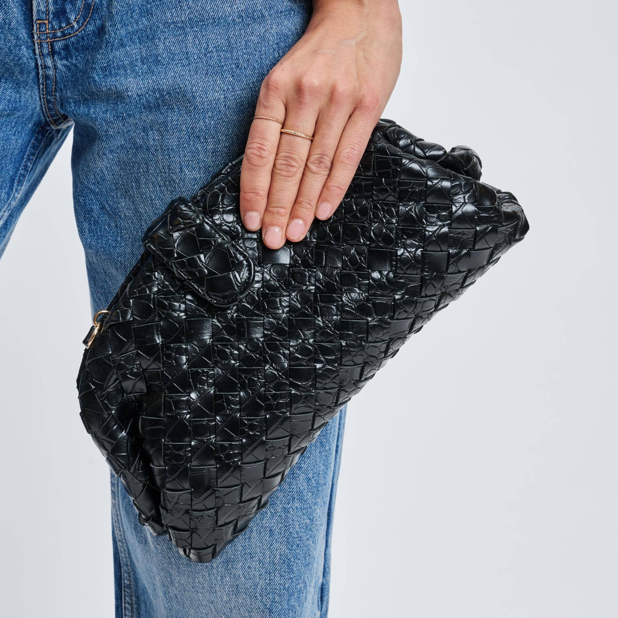 Moda Luxe - Wholesale Crossbody Bag - Women's - GiGi Crossbody1