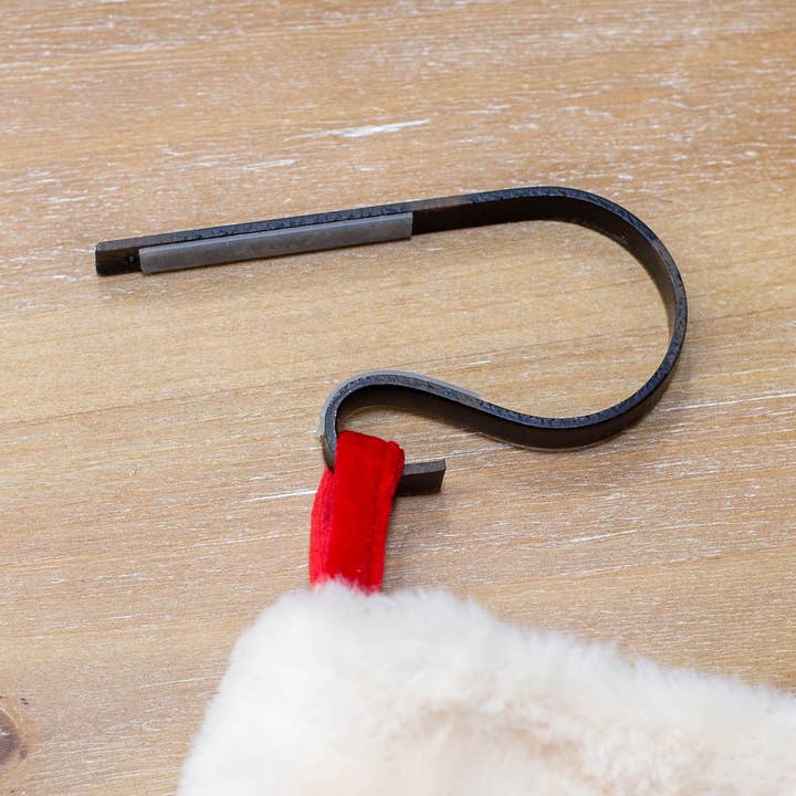 The Royal Standard - Wholesale Decorating Tool - Metal Stocking Hook Antique Black 0.5x2.25x51