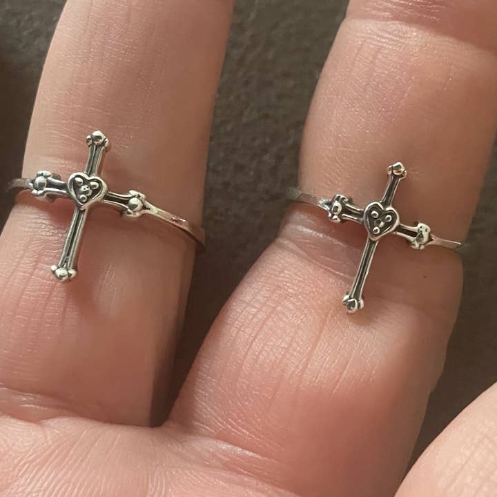Solid 925 sterling silver Religious Cross ring sizes 4-10 for wholesale by Siman International Inc.