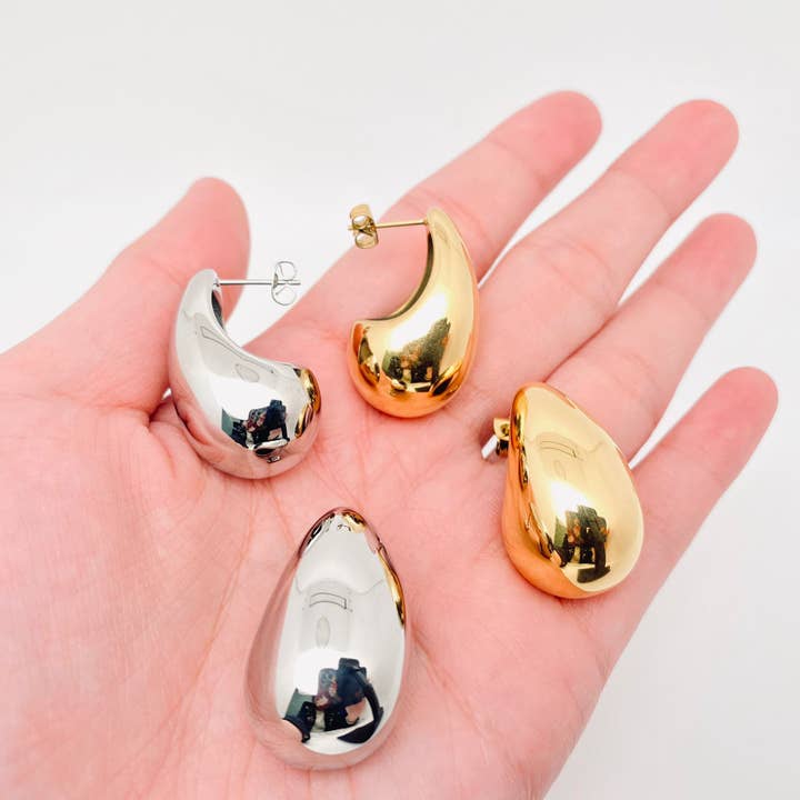 Mio Queena - Wholesale Dangle Earrings - 18K Gold-plated Stainless Steel Hollow Teardrop Earrings-FGS