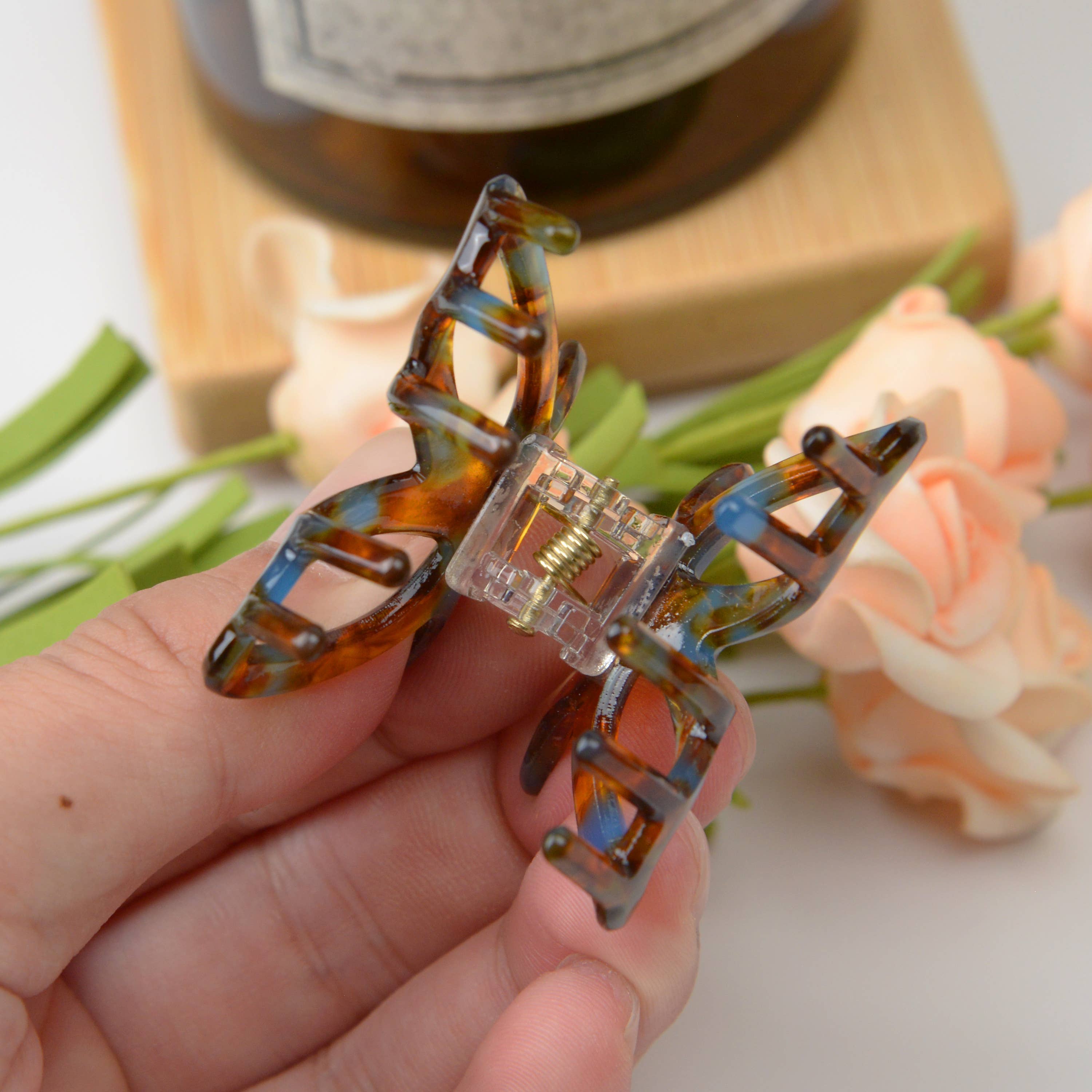 TheDivaSoap – wholesale Hårklämma - Dam – Ihålig fjäril hår klo klämma4