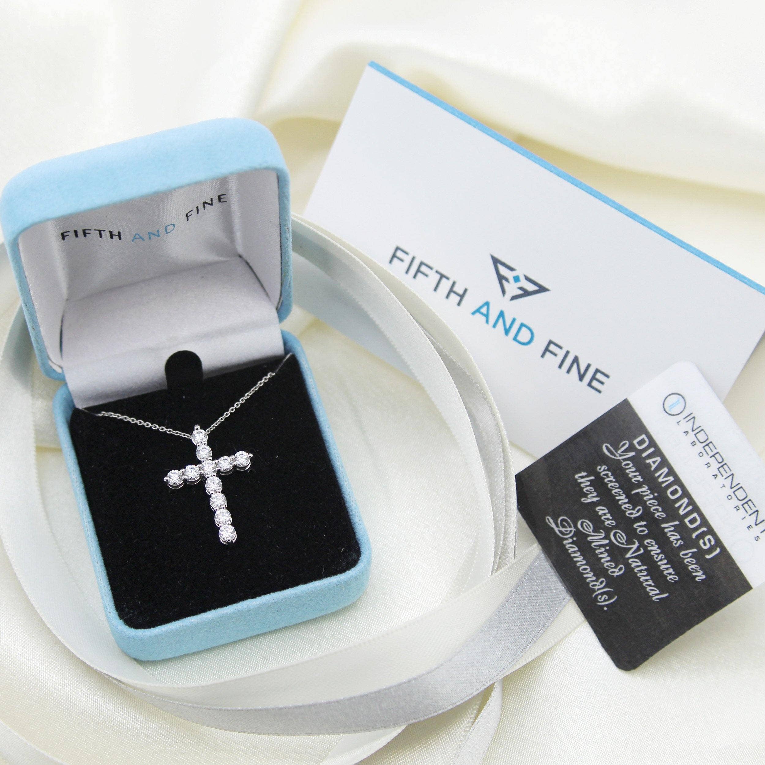 Fifth and Fine - Wholesale Pendant/Charm Necklace - 1/5Cttw to 1.00Cttw Classic Diamond Cross Pendant in Silver1