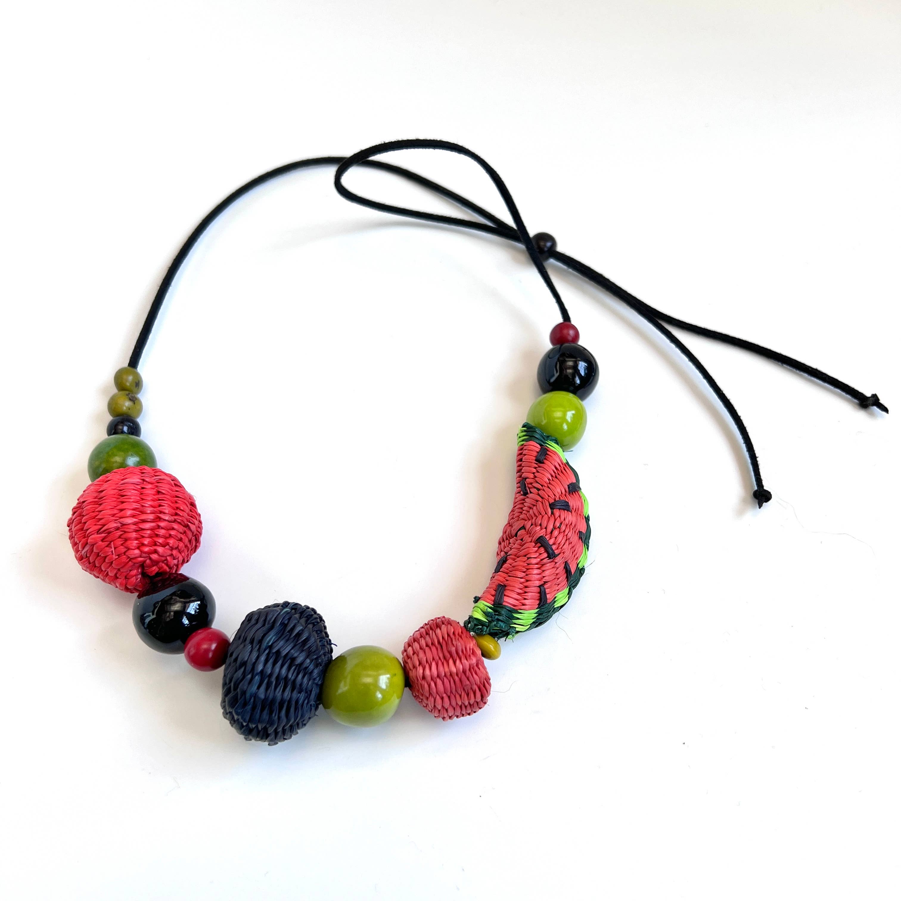 Belart Fair Trade – Colar com missangas/pérolas por atacado – Iraca Woven Fruit & Chicon - Colar curto com contas de açaí2