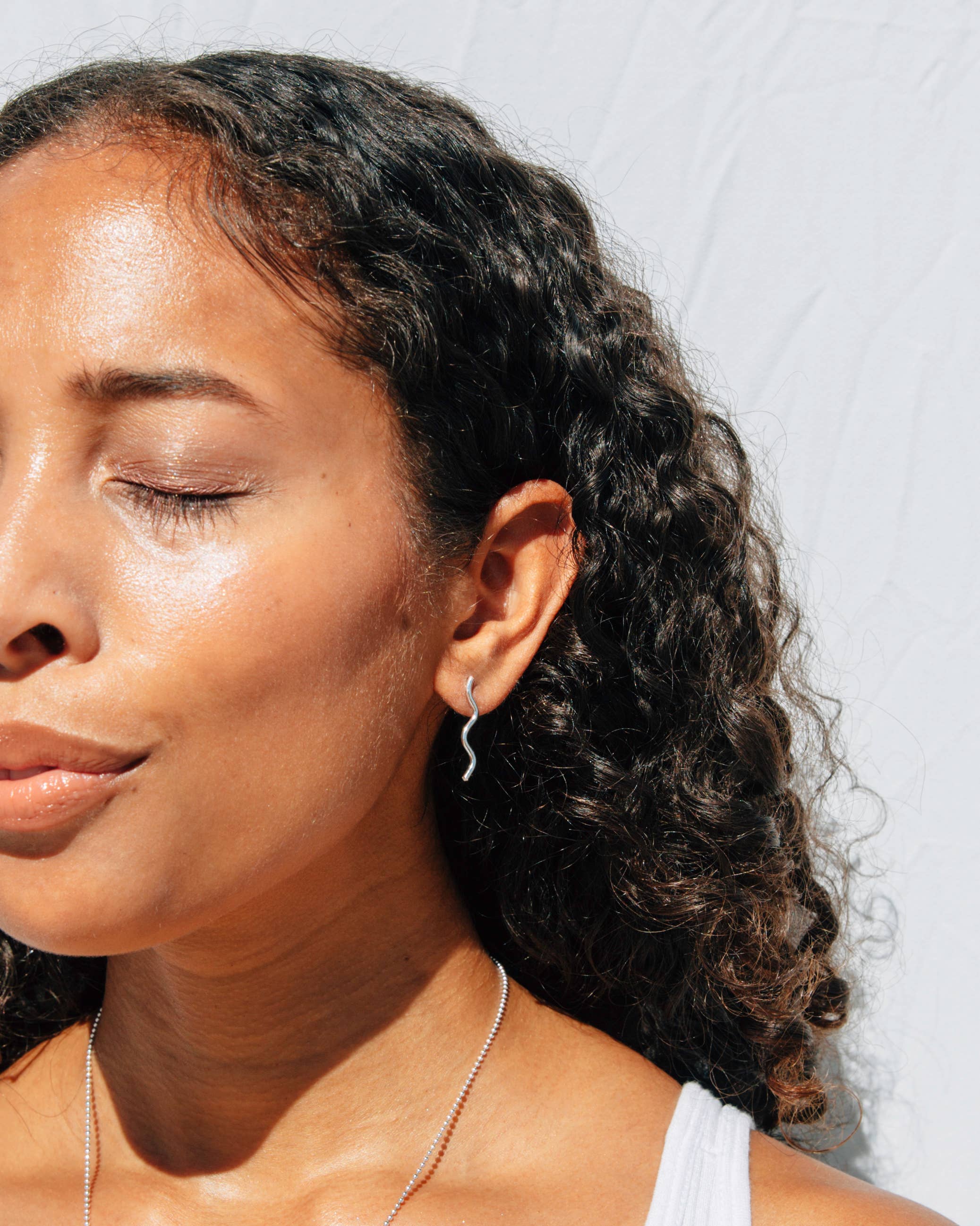 Belle Isle Design Co – Brincos de pino por atacado – Brinco Squiggle1