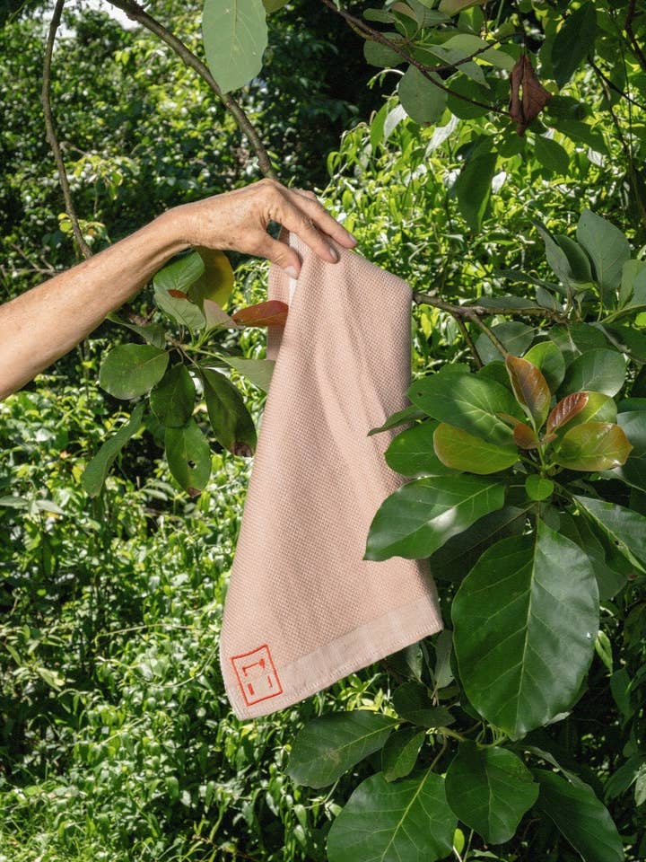 Cotton Handwoven Waffle-weave Face Cloth (PAPAVER) for wholesale by Fouta Harissa