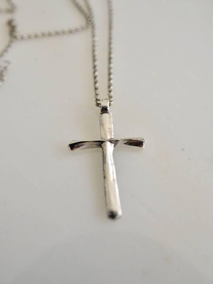 The Cruz necklace for wholesale by Montestruque