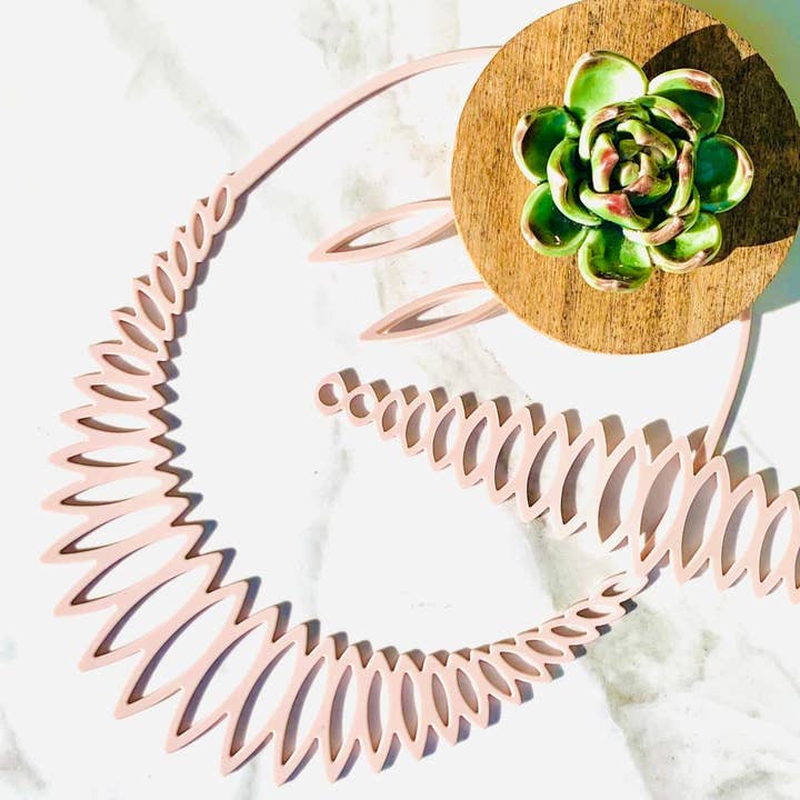 Wild Sweet Magnolia Collar para venta al por mayor de APARA Jewelry