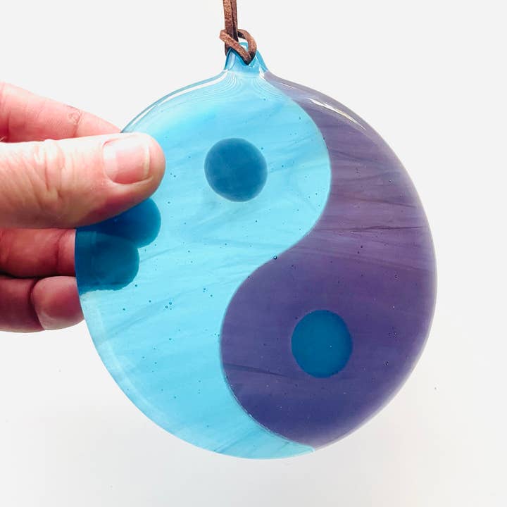 Glass Yin Yang Suncatcher – 5” Round for wholesale by Colin Adrian Glass