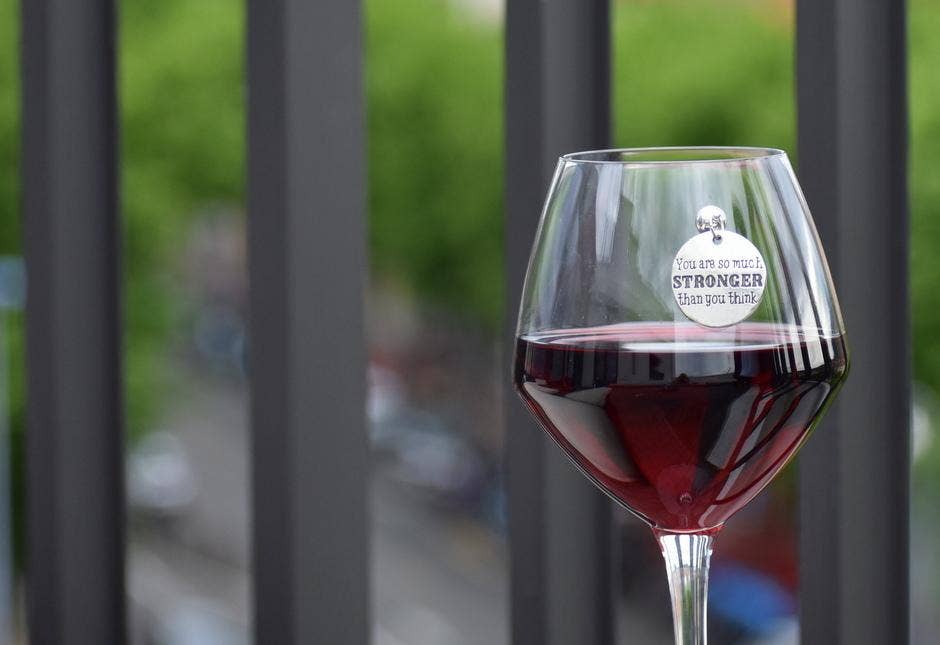 Going Stemless Magnetic Cocktail Charms - Wholesale Wine Charm - Friends 4Ever Collection1