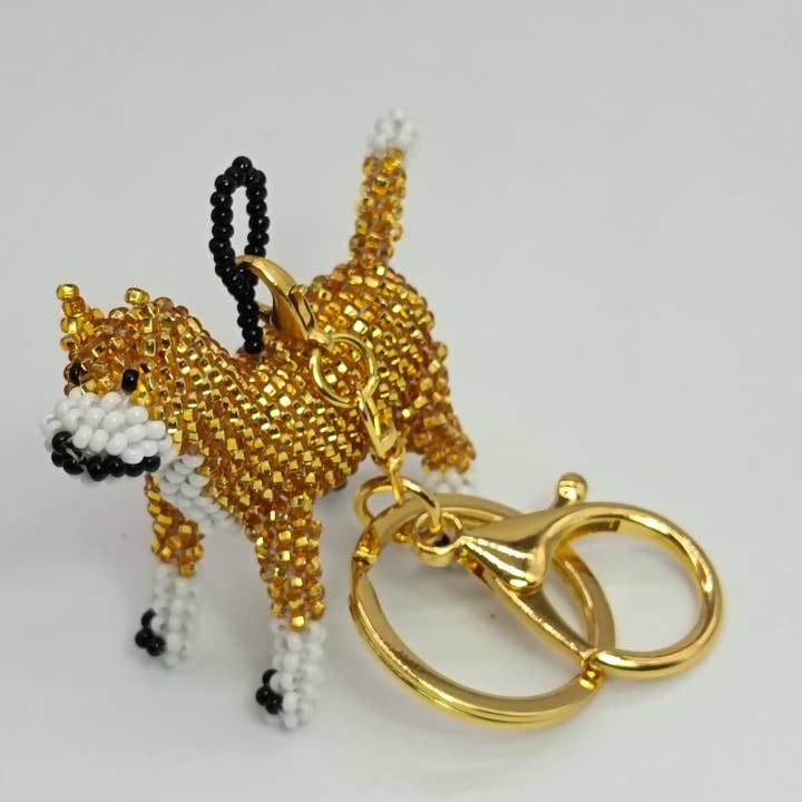 Bag charm - Beaded HUSKY for wholesale by La Casa Cotzal S.A.