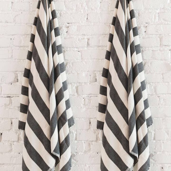 Asciugamano turco in cotone biologico a righe nere per la vendita all'ingrosso da parte di Buldano