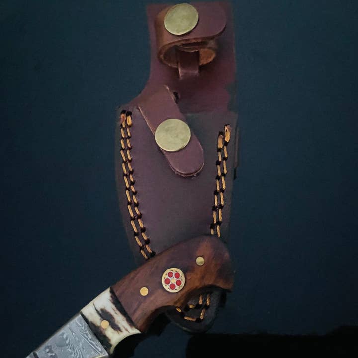 Titan International - Wholesale Pocket Knife/Holder - DAMASCUS STEEL FIXED BLADE KNIFE WITH WALNUT & STAG HORN HAN2