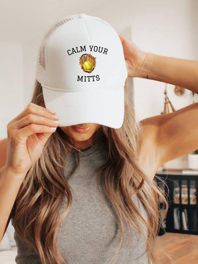 Casquette de camionneur de softball Calm Your Mitts pour la vente par Hart and Hollow
