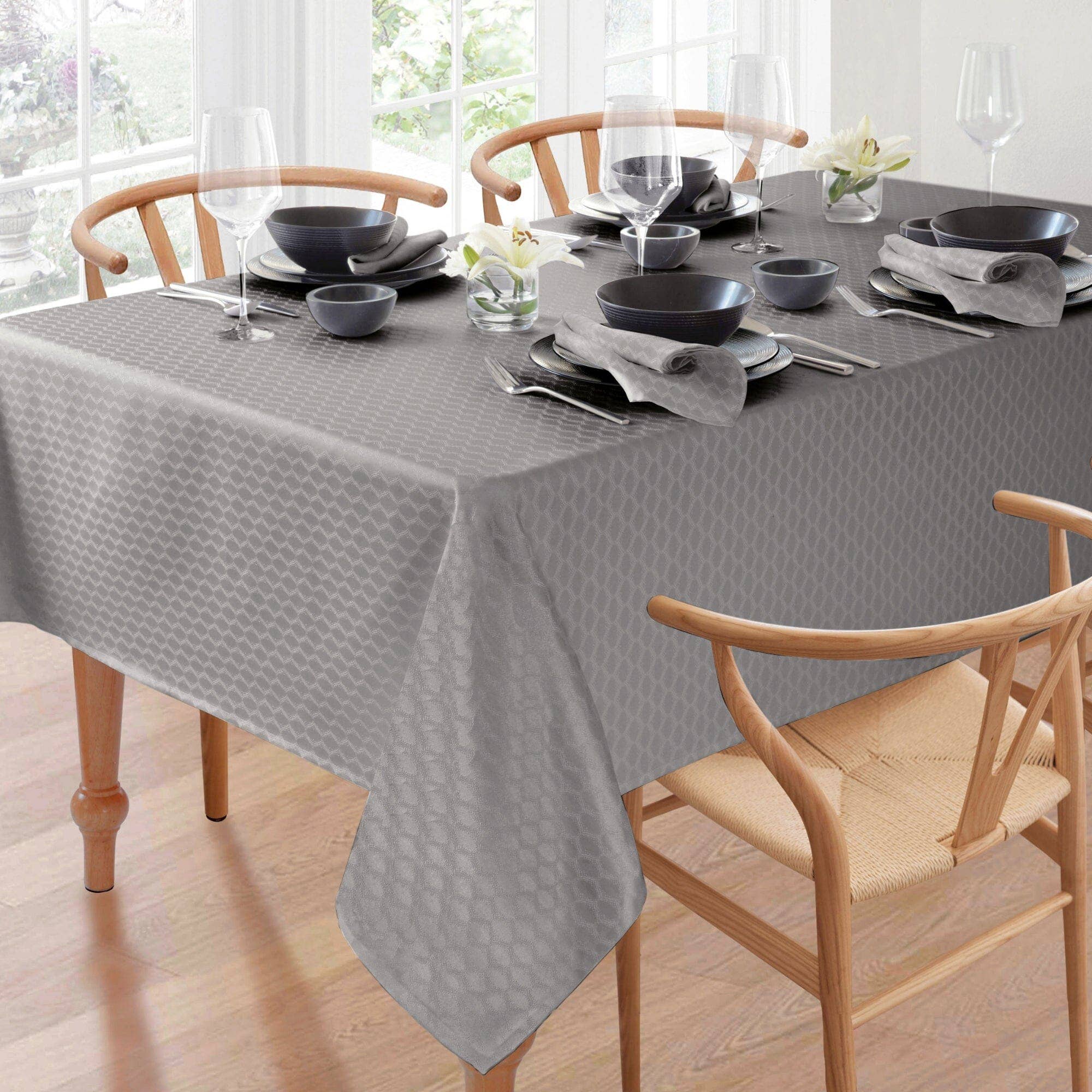 Threadmade Home - Wholesale Tablecloth - Lenox Olivia Tablecloth3