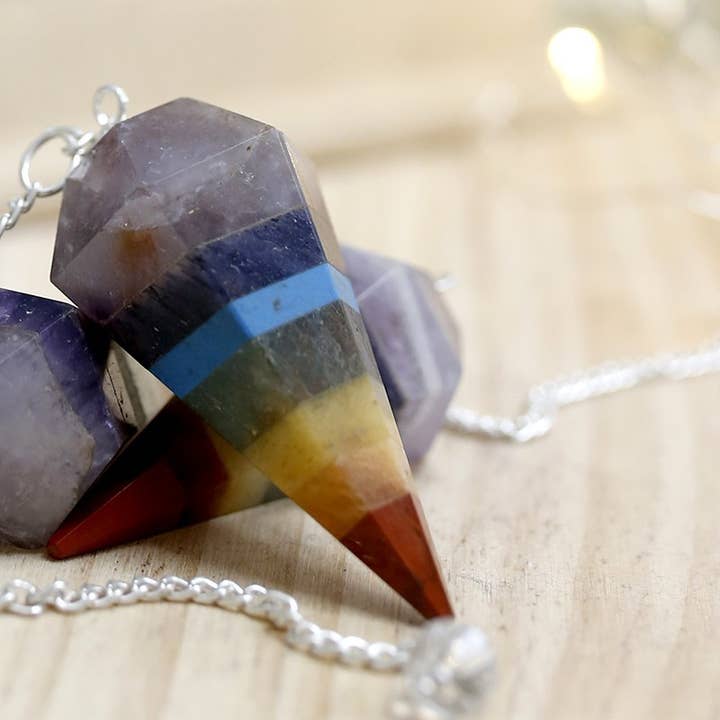 Special pendulums: 6-faceted chakras for wholesale by Ethike.eu