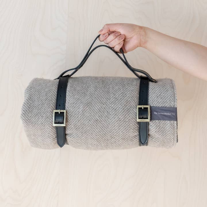 TBCo - Wholesale Picnic Basket - Leather Picnic Carrier