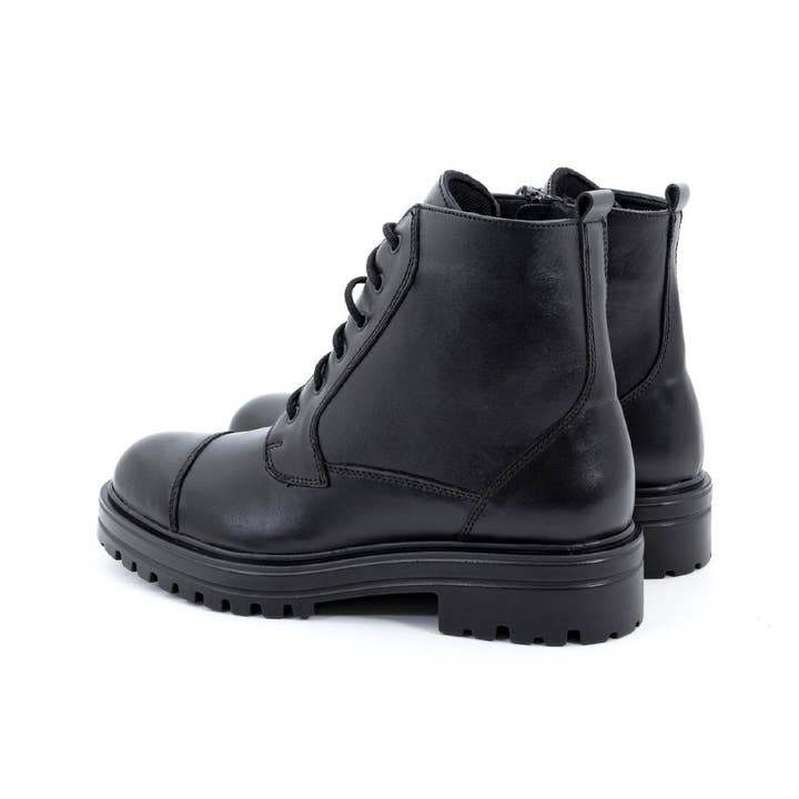 Bottines Noxer-Black en cuir noir pour la vente par Harris Hawk