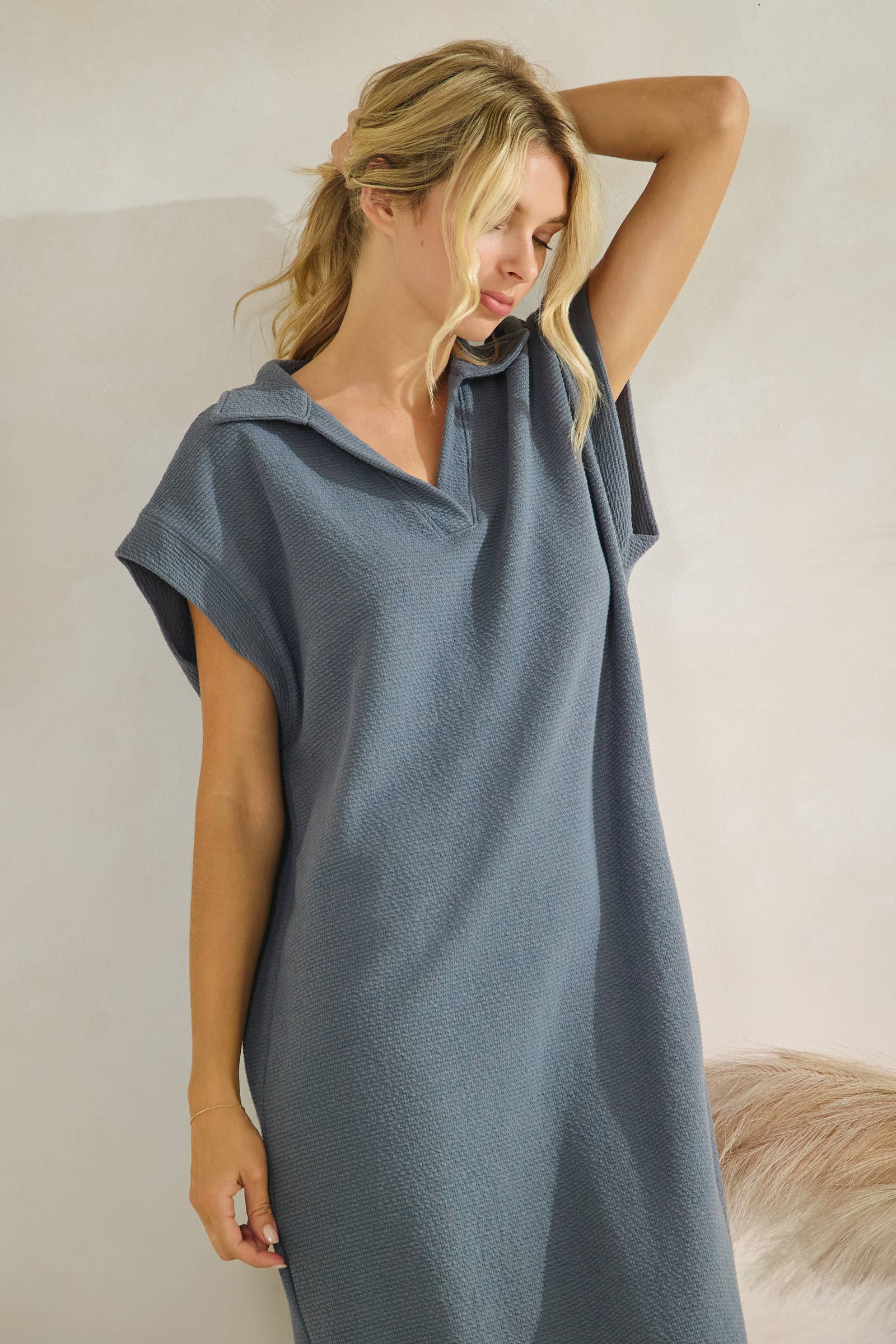 Tres Bien, Inc - Venta al por mayor Vestido - Mujer - Vestido maxi de punto nublado con cuello y manga corta D-41736.