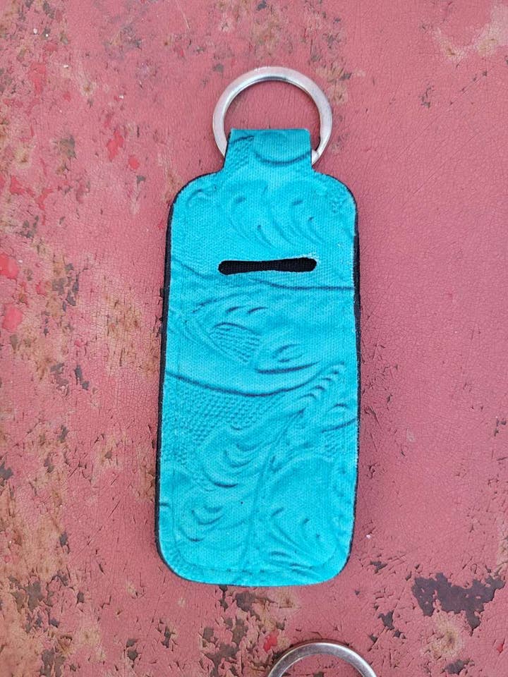 Porte-baume à lèvres en cuir turquoise pour la vente par Punchy Pineapples