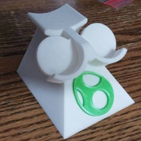 XALT 3D DESIGNS - Wholesale Decorative Figurine - Nintendo GameCube Controller Stand (Yoshi)
