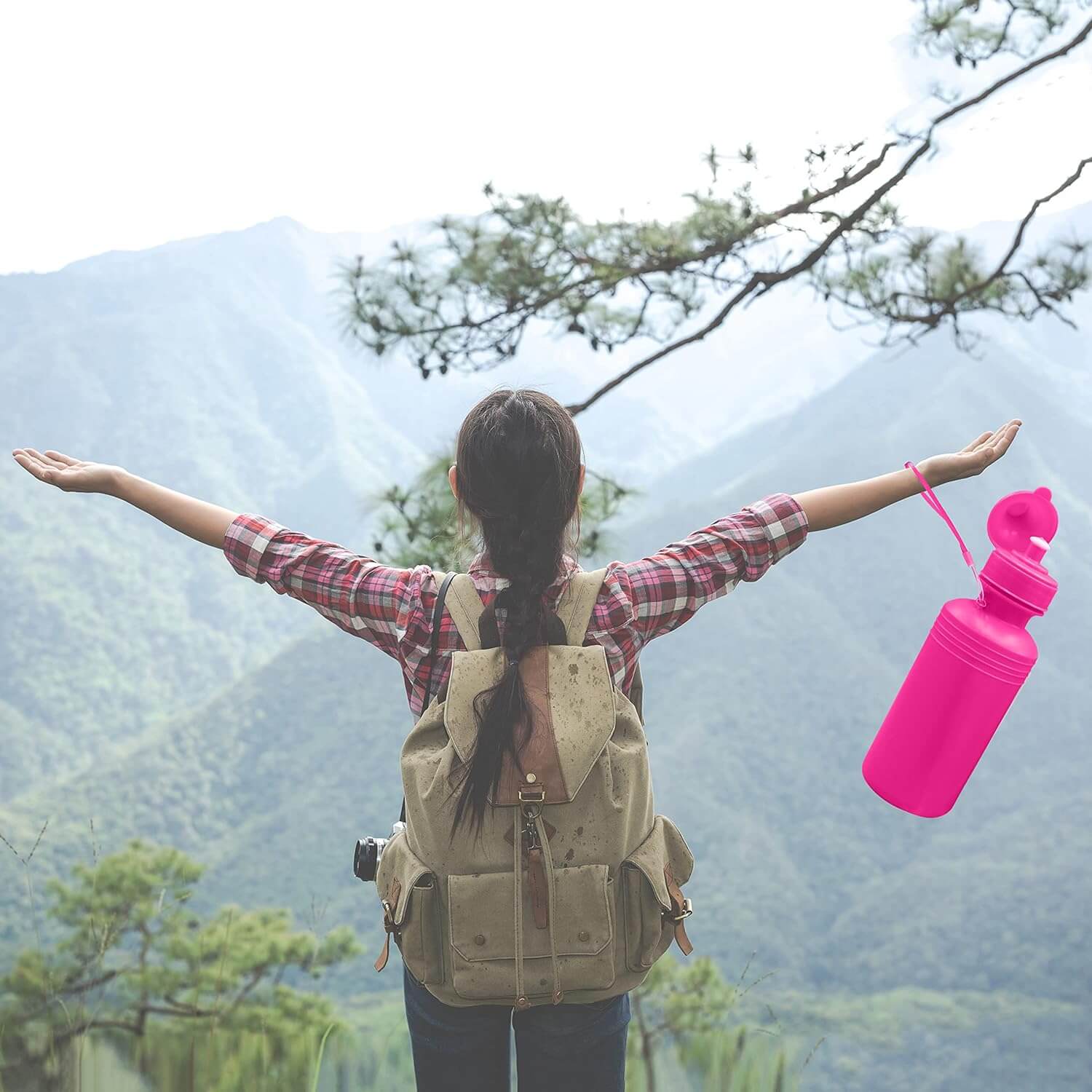 4E's Novelty - Vente Bouteilles d'eau - Bouteilles de sports nautiques en vrac pour enfants (paquet de 12), bouteille d'eau en plastique réutilisable de 18 oz, couleurs fluo, sans BPA, bouteilles d'eau Bike Kids de 4E's Novelty7