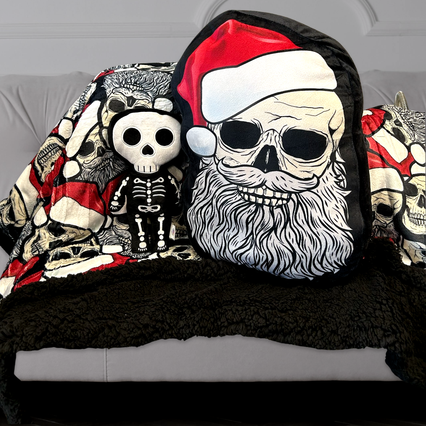 MaterialJill - Wholesale Throw Blanket - Creepmas, Halloween, Holiday Skeleton Santa Throw Blanket 4