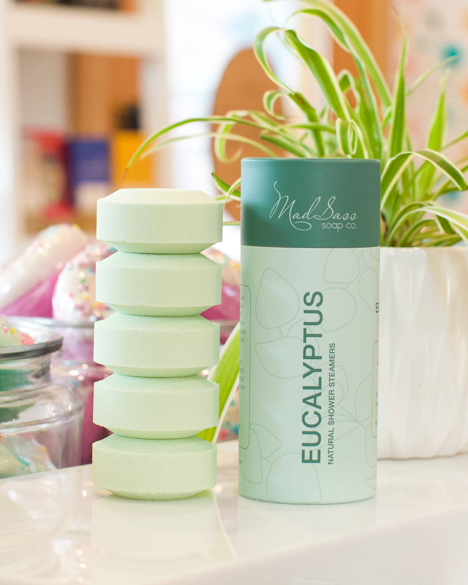 Mad Sass Soap Co - Vente Bombe de douche/galet bien-être pour la douche - Eucalyptus (lot de 5) - Défroisseurs de douche3