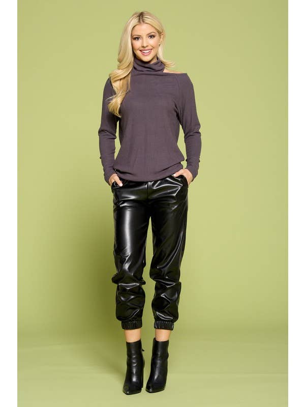 HOUTSKOOL Made in USA Charcoal Cold Shoulder gebreide top met rolkraag voor groothandel op Faire5