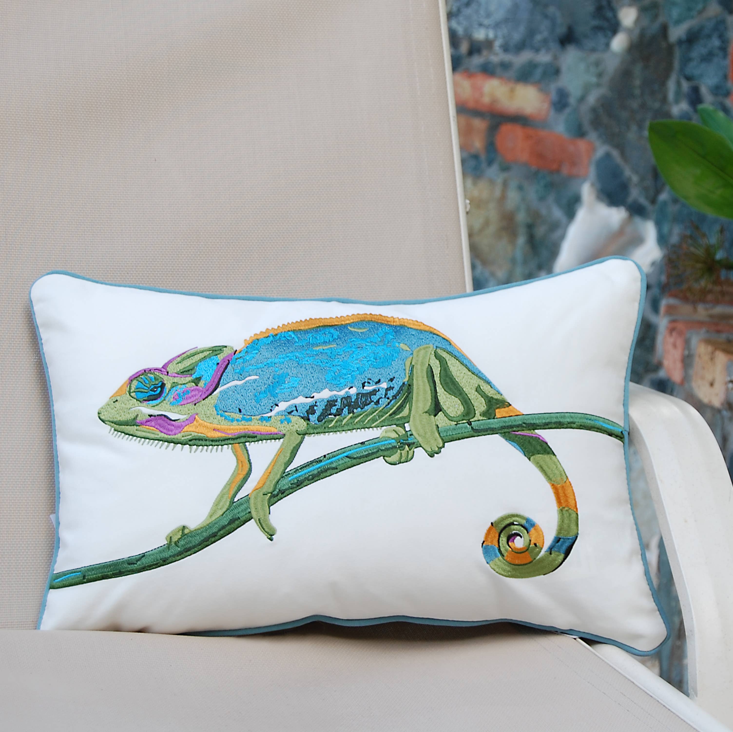 Rightside Design - Wholesale Lumbar Pillow - Chameleon Indoor/Outdoor Throw Pillow2