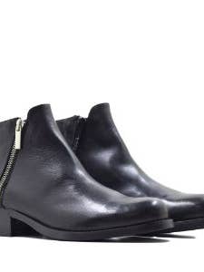 BOTTINES EN CUIR AVEC FERMETURE ÉCLAIR pour la vente par Elodie