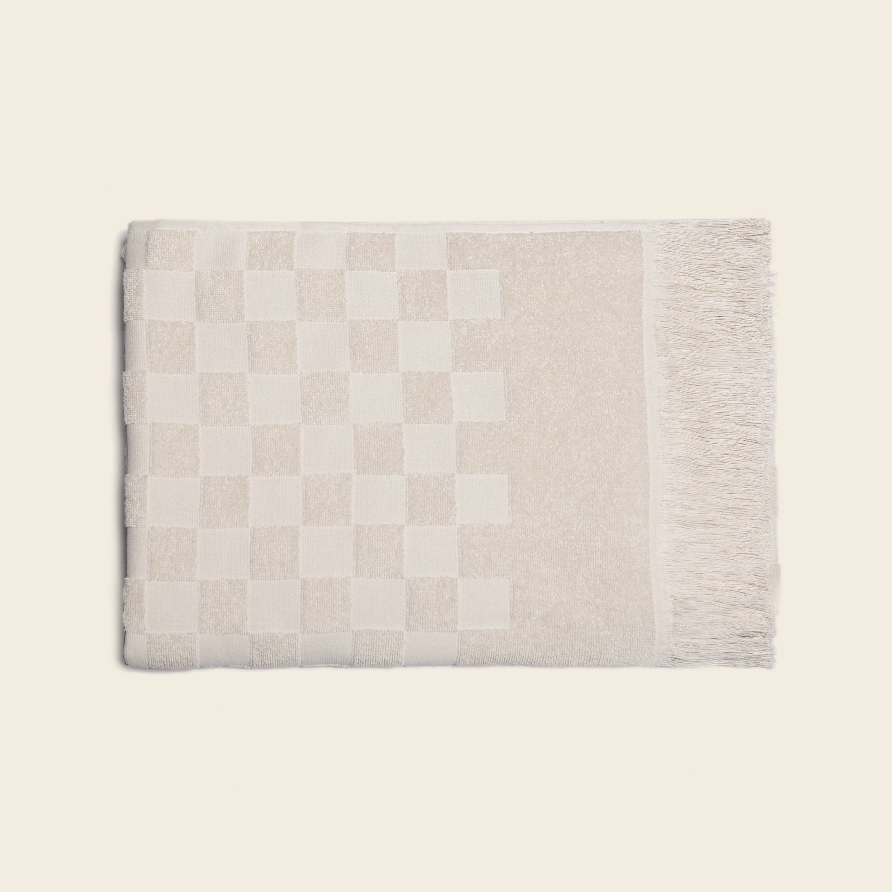 Happy Place Brand - Wholesale Bath Towel - Organic Checkered Bath Towel6