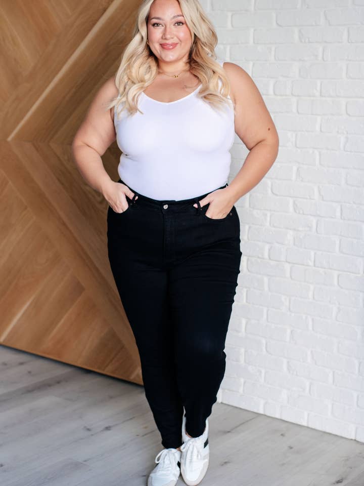 Jeans skinny Nicole Tummy Control neri per la vendita all'ingrosso da parte di Bella Nova Style Co