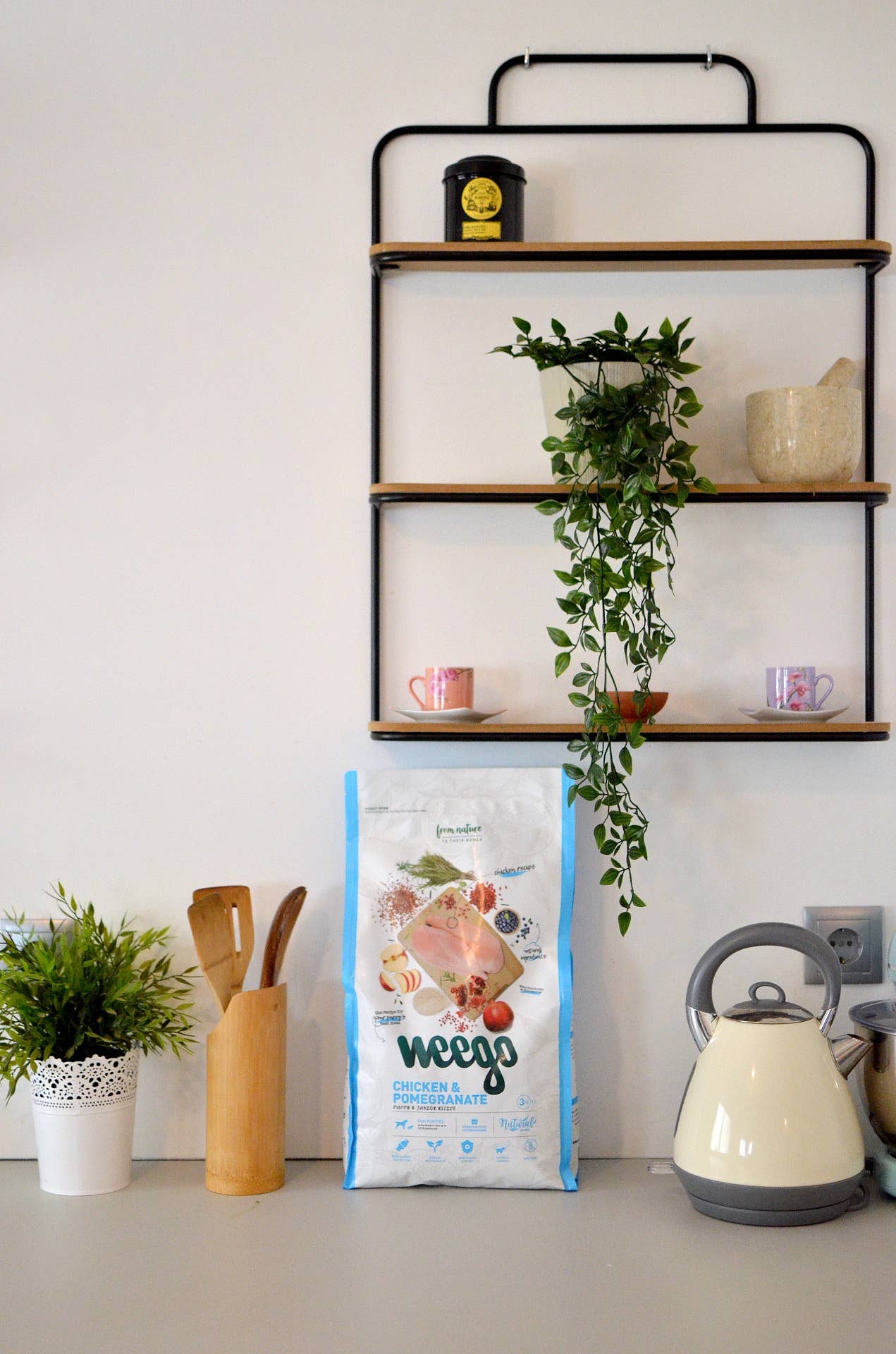 Weego – wholesale Husdjursfoder – Hund – Weego hundfoder med kyckling och granatäpple2