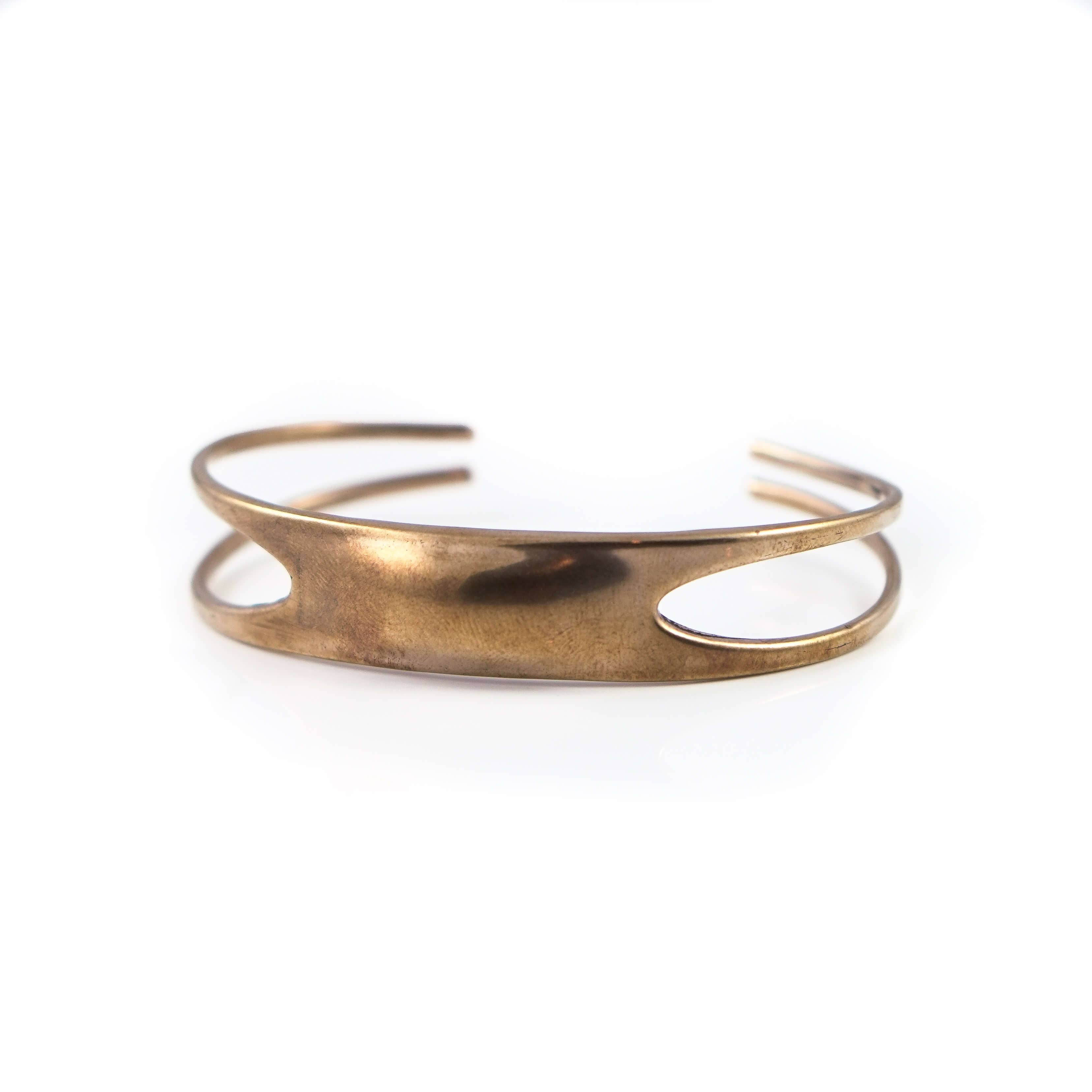 Cape Clasp - Wholesale Cuff Bracelet - Mermaid's Purse Cuff - Ocean Jewelry - Cape Clasp2