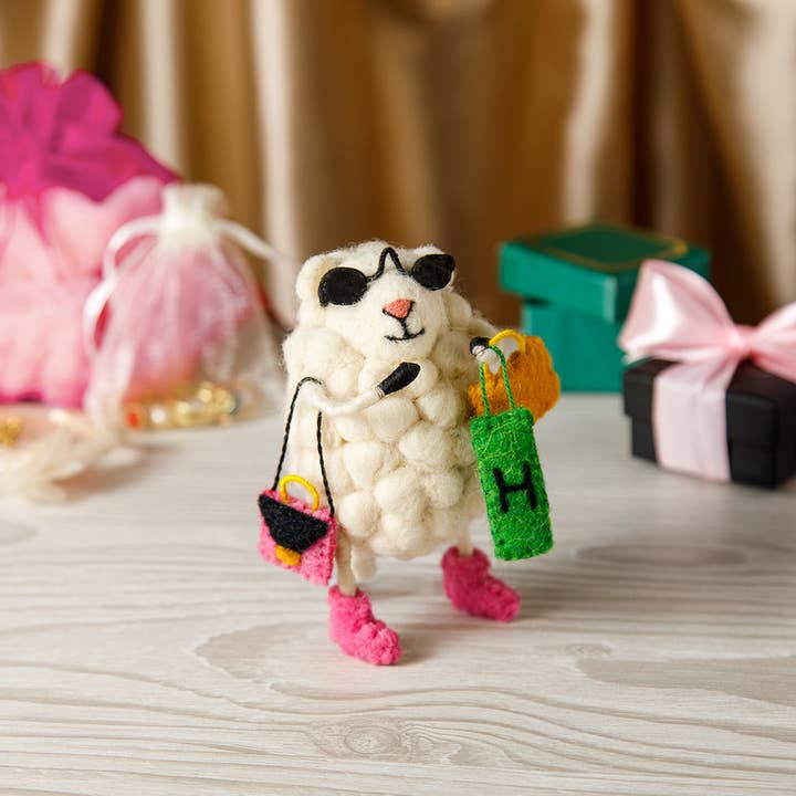 Sew Heart Felt - Wholesale Decorative tabletop object - NEW Shop Til You Drop Sheep1