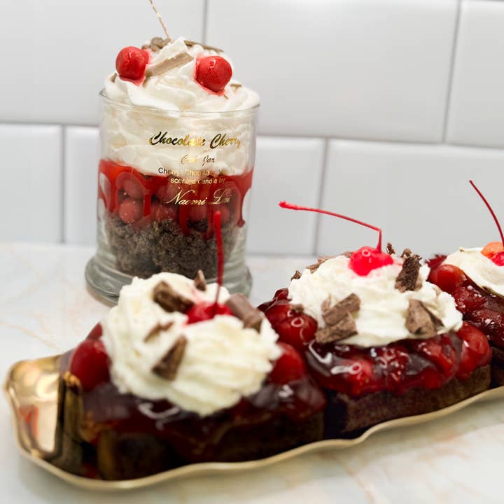 Cerises au chocolat pour la vente par Naomi Lai Candle Company