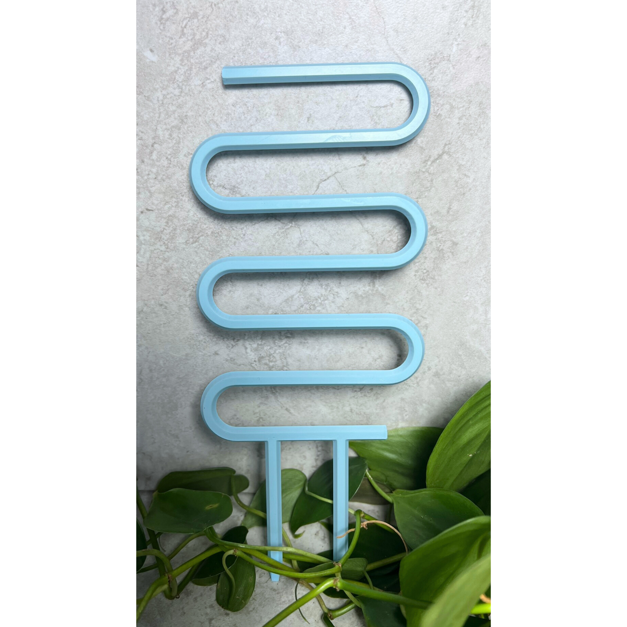 Floraform Creations - Wholesale Trellis - Plant Ladder for Small Houseplants1