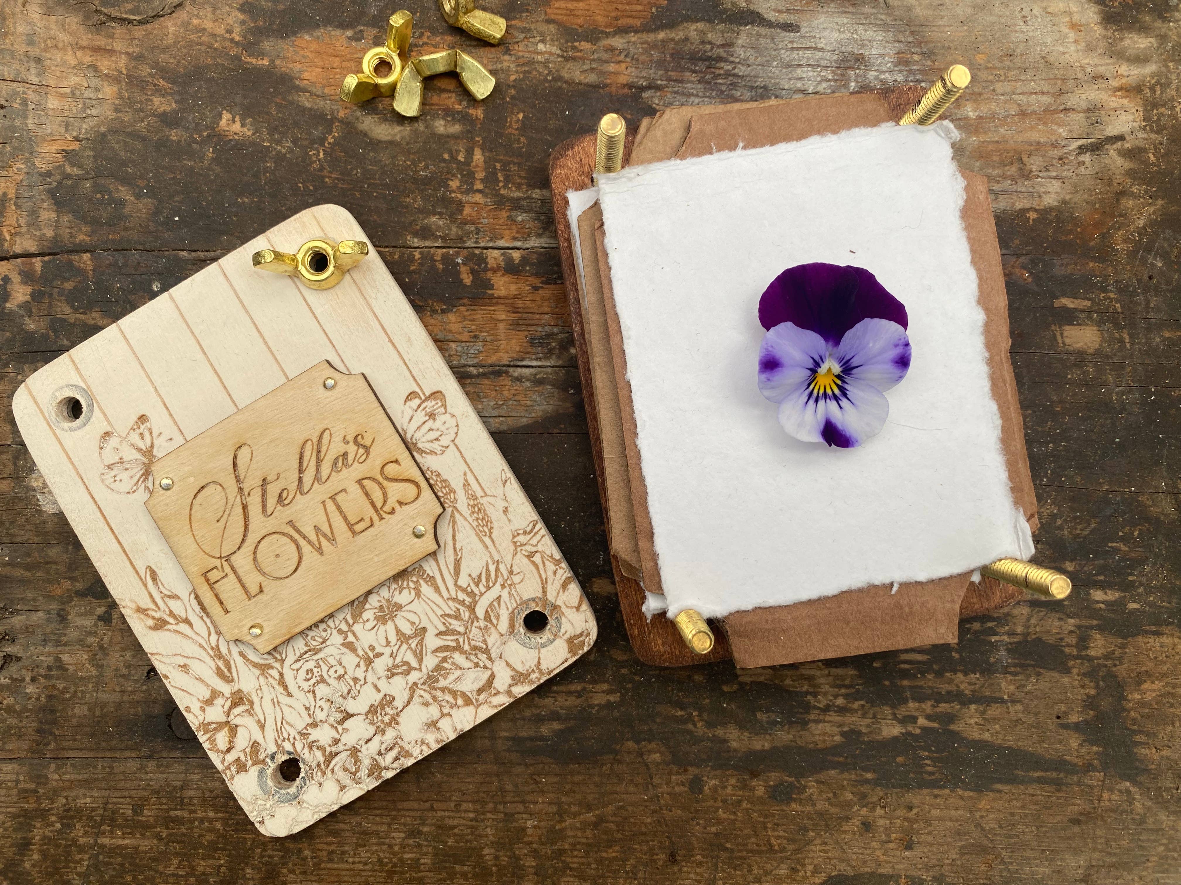 Holly Hills Lane - Wholesale Doe-het-zelf-knutselset - Wilde bloemen & Vlinders Gepersonaliseerde Bloemenpers5