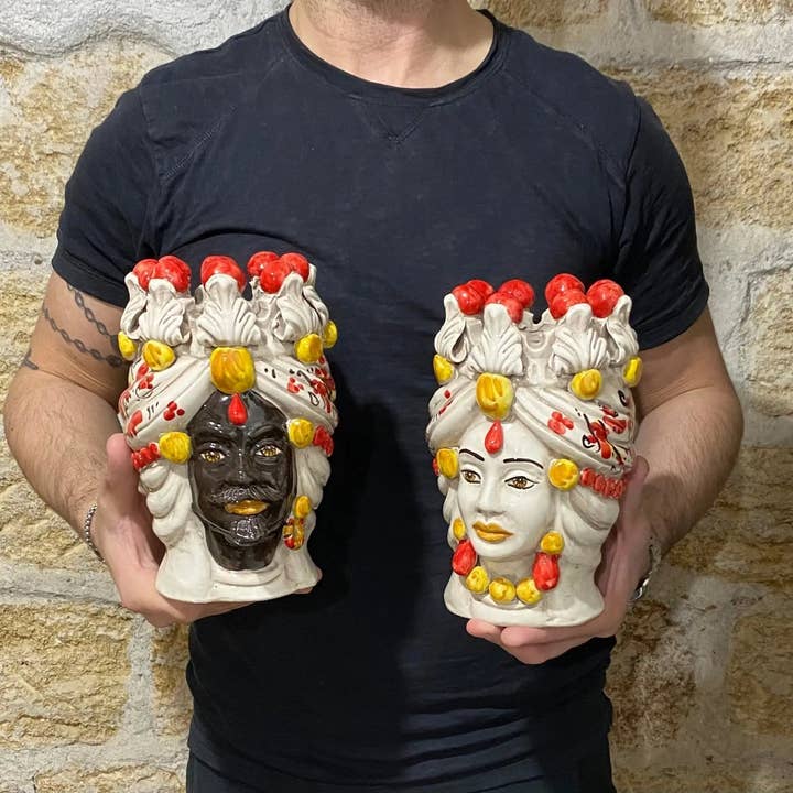 DD Ceramiche Siciliane - Wholesale Decorative Figurine - Pair of Seventeenth-century Dark Dark Brown Ceramics Caltagirone cm H.20 L.12 Handmade VARIOUS COLORS3