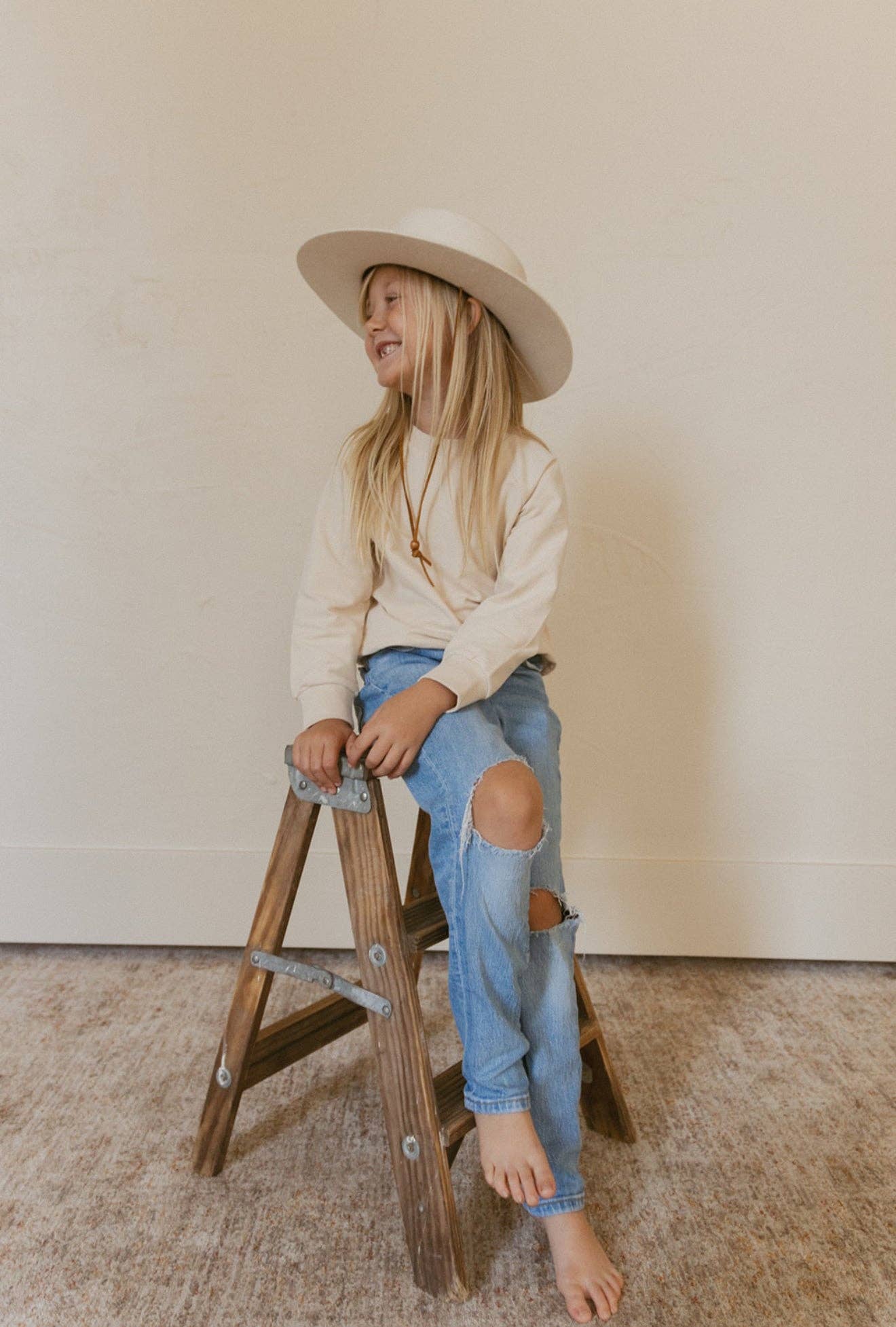 Sue + Jane - Wholesale Sweatshirt - Kids - Organic Cotton Pullover1