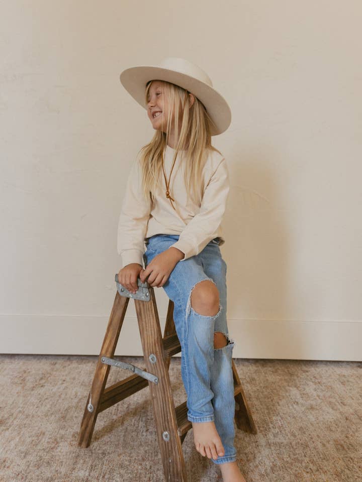 Sue + Jane - Wholesale Sweatshirt - Kids - Organic Cotton Pullover1