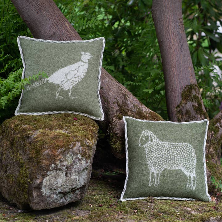 JJ Textile - Wholesale Throw pillow cover - Mossy Green Sheep Pure Wool Cushion Cover