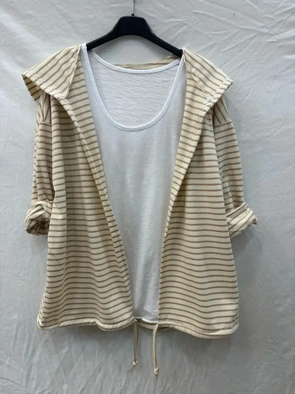 Mimi & Gogo – wholesale Väst - Dam – Randig twinset-väst @70372_TwinsetGiletR5