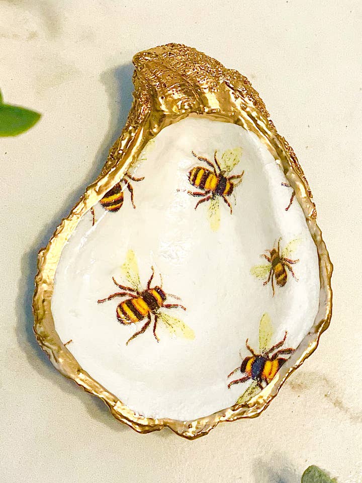 Busy Bee Oyster Schmuckschale für den Großhandel von Alison Brooke Designs