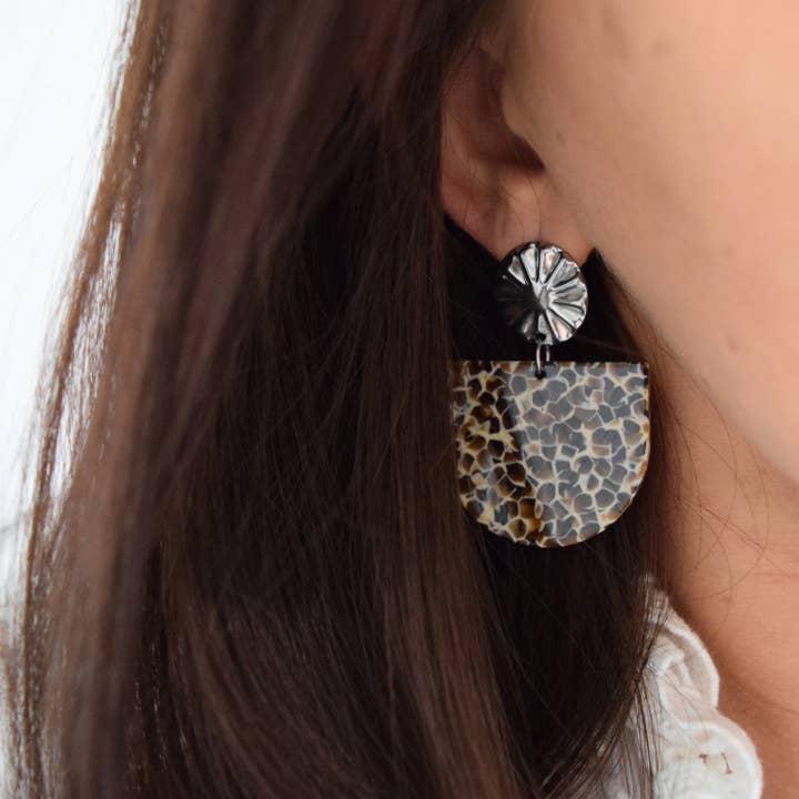 Manacreations - Wholesale Dangle Earrings - Savanna earrings4