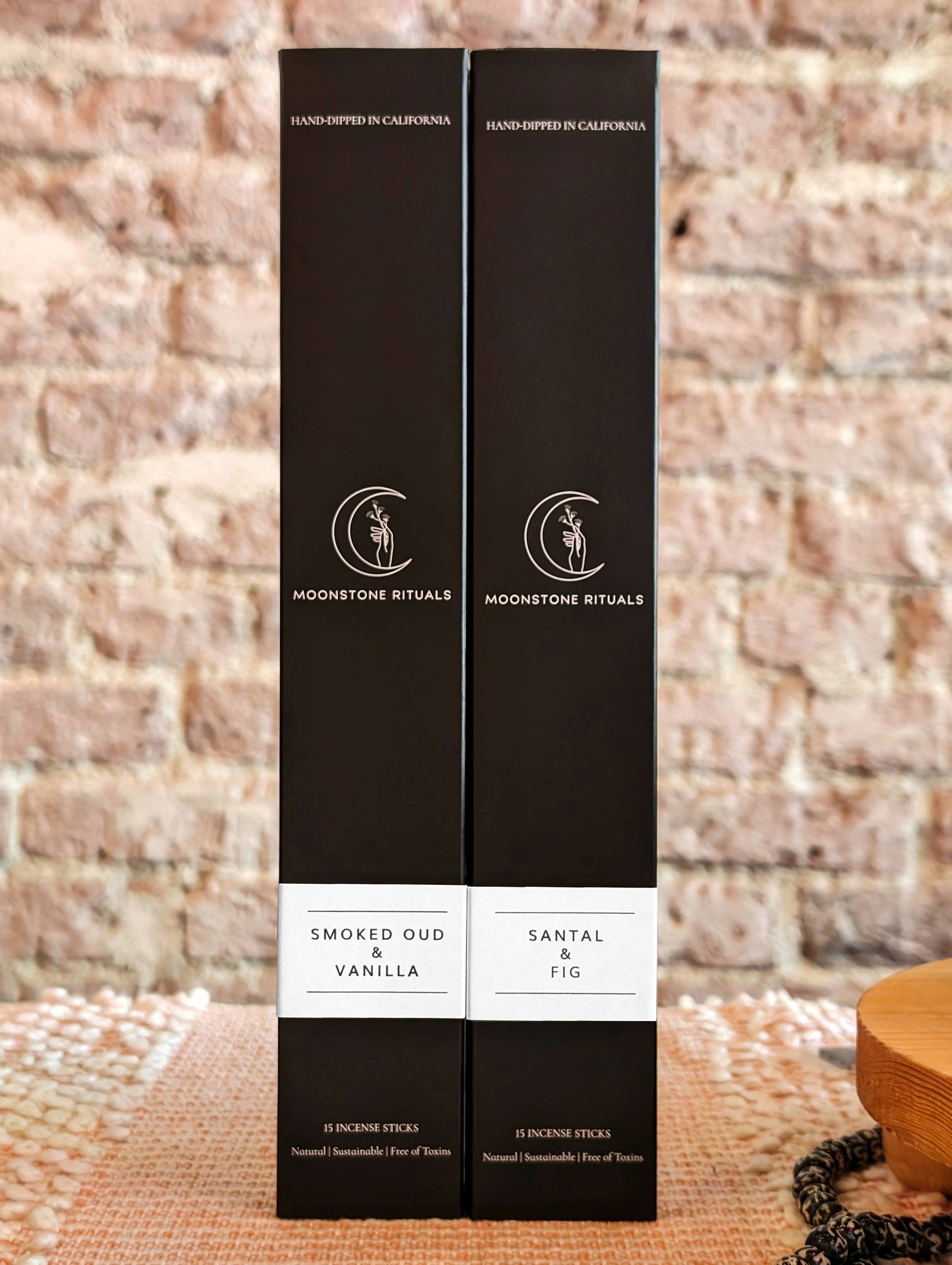 Moonstone Rituals – wholesale Rökelse – Rökelsepinnar med rökt oud och vanilj på kolbas7