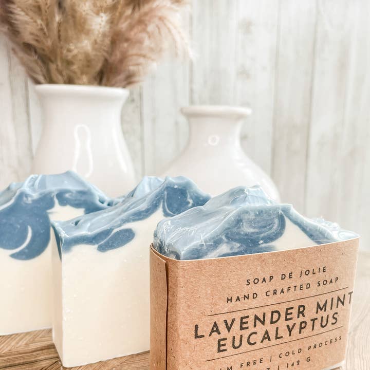 Soap de Jolie – Großhandel Feste Seife – Lavendel Minze Eukalyptus Kalte Prozessseife0