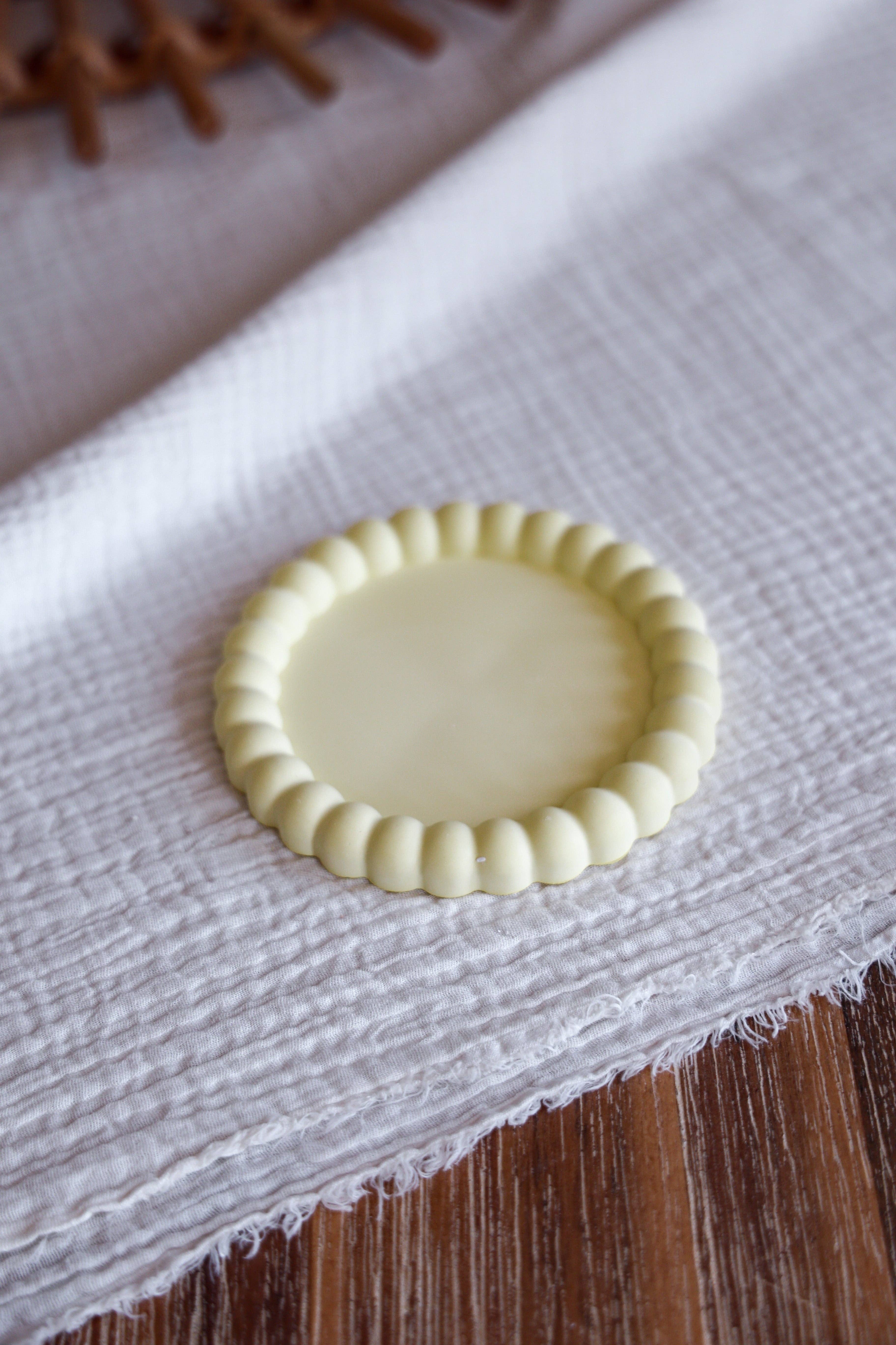 Niki Candle - Vendita all'ingrosso Portagioie - Vassoio rotondo artigianale con bordo a bolle stretto3